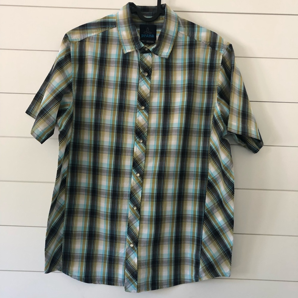 PRANA Men Small Short Sleeve pearl snap shirt